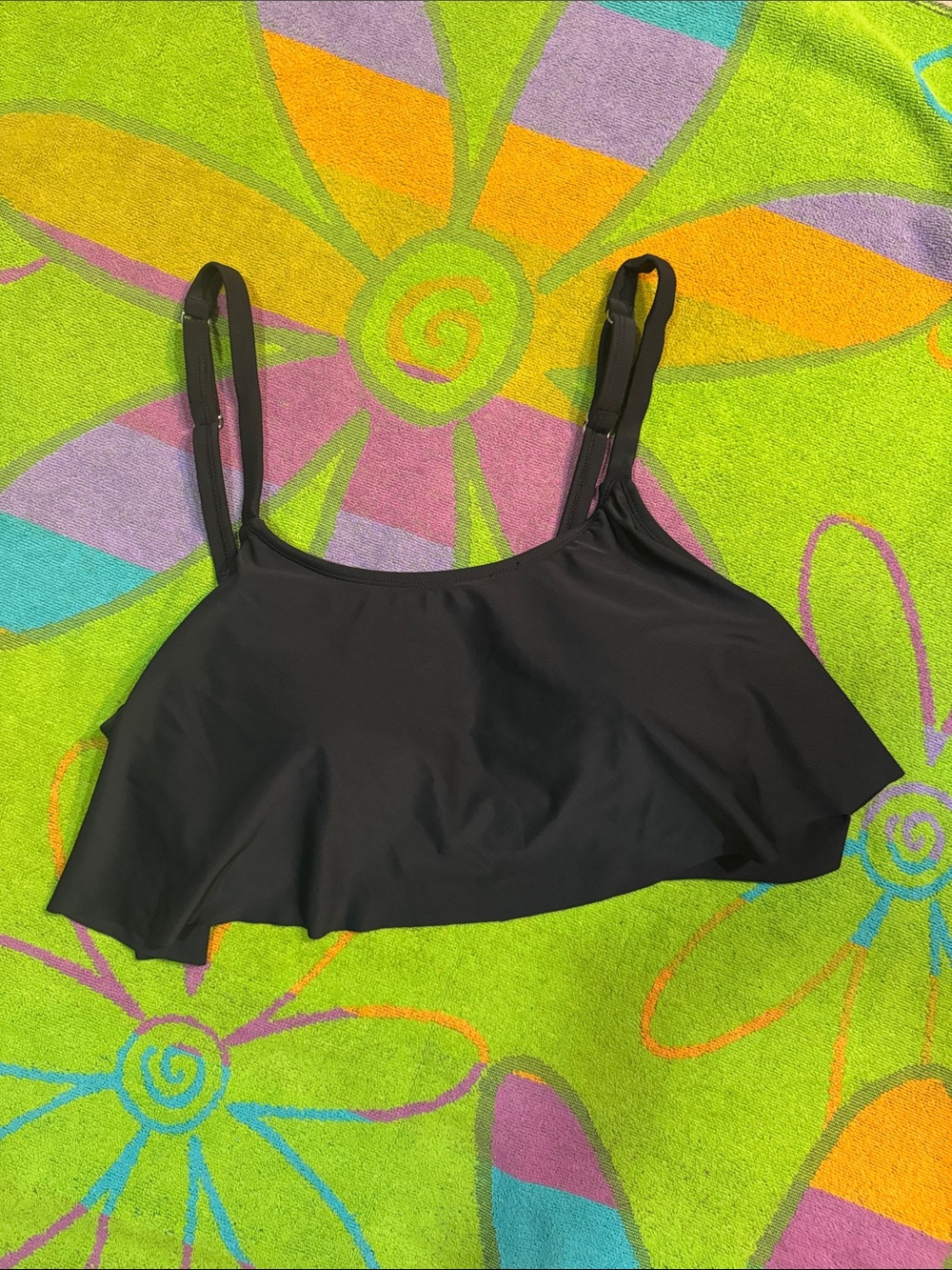 Shapermint Women's Black Ruffled Swim Top - Size Large